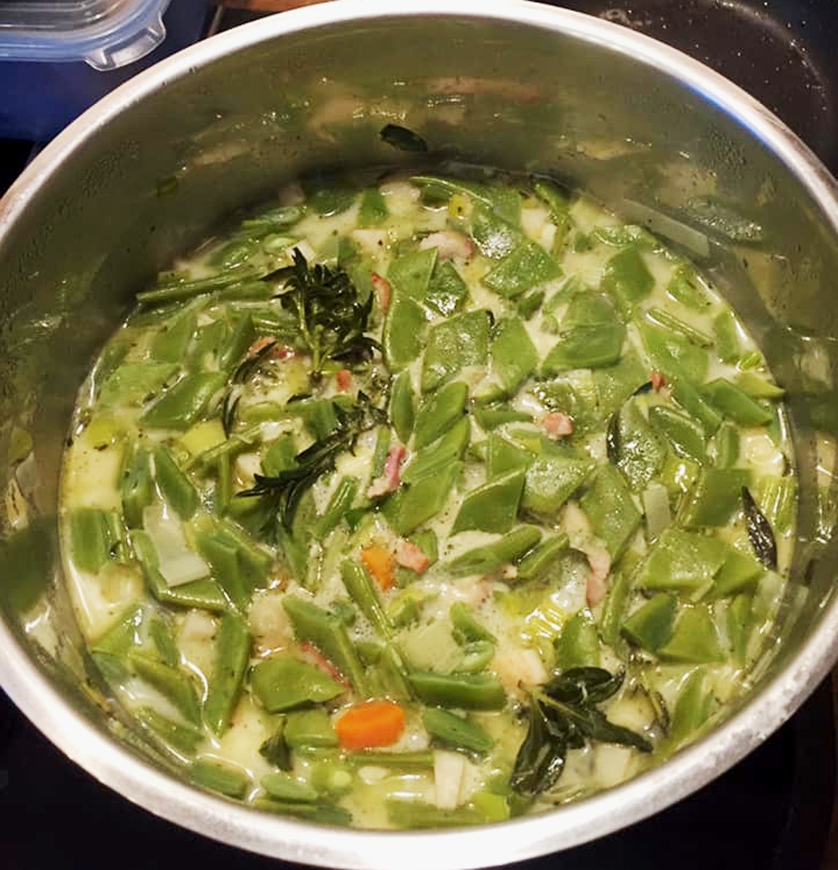 Brokkoli-Hack-Suppe